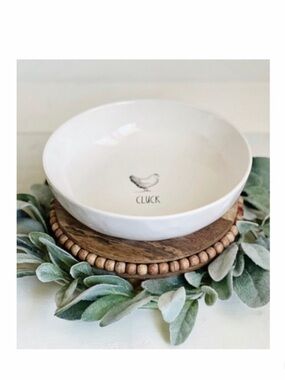NEW Rae Dunn Chicken Cluck Bowl